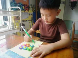 大班作品：自制心意 节日快乐