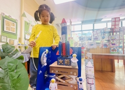 中班幼儿作品： 航天火箭