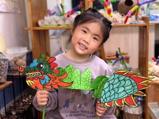 中班幼儿作品：幼儿巧制龙舟彩绘，指尖传承端午风情