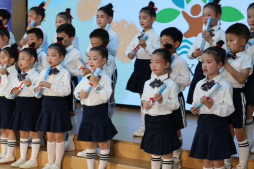 念·时光，奔·未来——无锡太湖幼儿园大班毕业典礼温情落幕